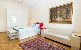 Beautiful Viennese Apartment